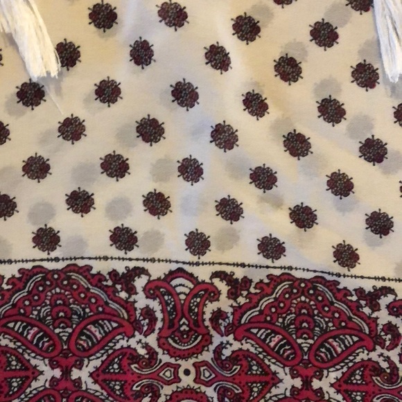 Patterned Flowy Boho Top - Picture 2 of 2